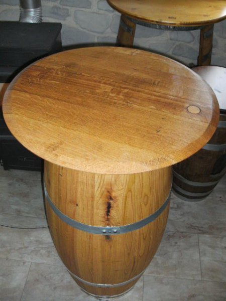 150Liter Zigarren Fasstisch, runder Tischplatte D.58cm,H.94cm