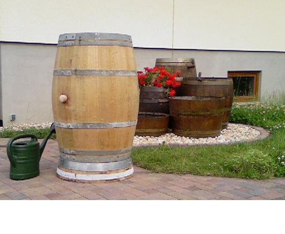 225 Liter gebrauchtes Barriquefass Eichenfass Weinfass Holzfass Wasserfass Dekofass
