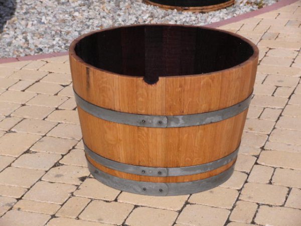 115 Liter Barrique Eichenfasshälfte mit D.70cm,H.45-47cm Blumenkübel Eichenfass Holzfass Miniteich Wasserfass Regentonne