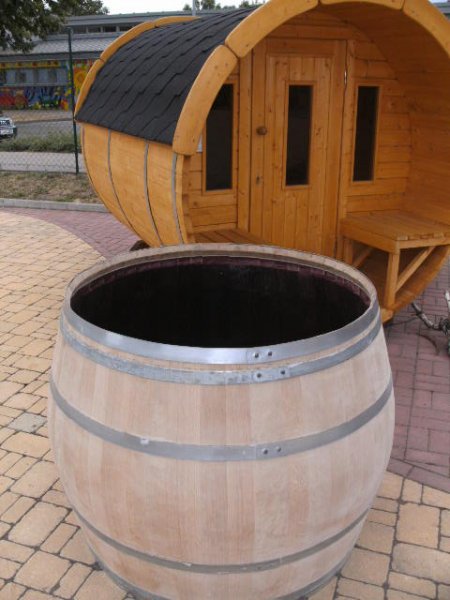 600L rundes Eichenfassbottich D. ca.105-110cm, Höhe 90cm.