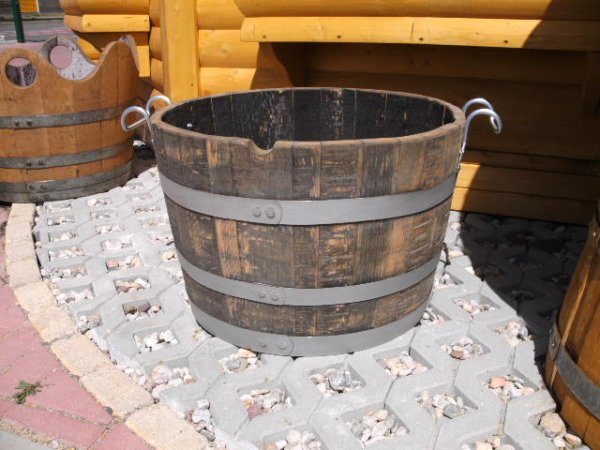 GBKW65 95L Regenntonne Blumenkübel aus Whiskyfass D.63/65cm,H.45cm