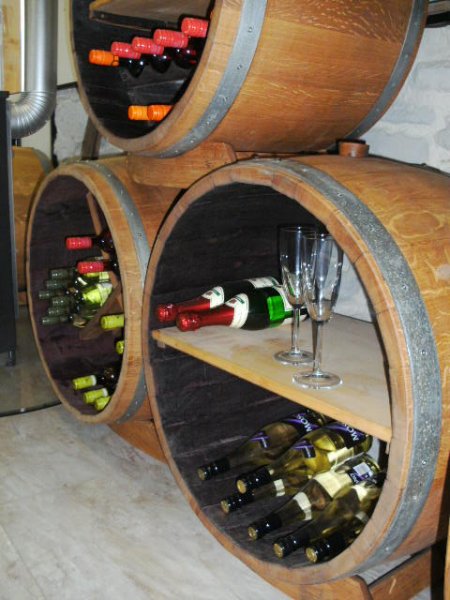 Bacchus-M Weinregal für bis zu 50Fl. aus massivem Eichenholzfass