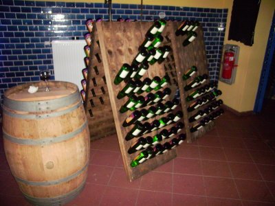 120er Champagner Rüttelbrett als Dreieck, Rüttelpult, Weinregal