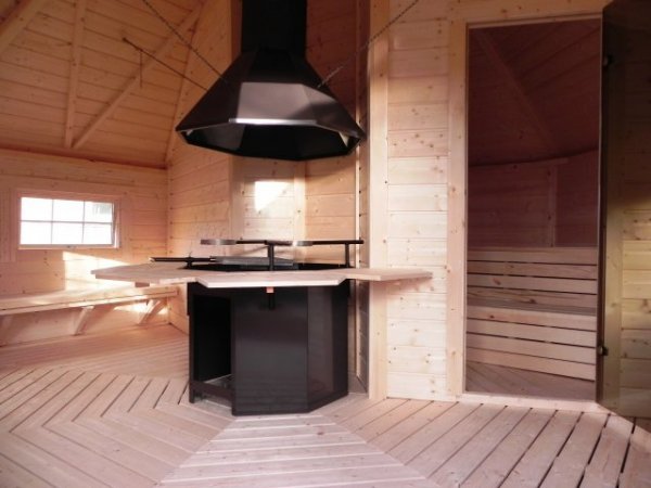 SKF165V2 16,5 m2 Sauna-/ Grillkota Kombi mit Vorraum, Fichte für ca. 9 Personen