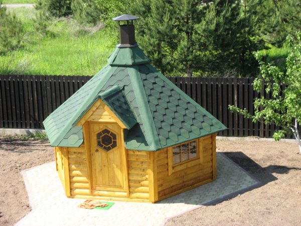 SKF165V2 16,5 m2 Sauna-/ Grillkota Kombi mit Vorraum, Fichte für ca. 9 Personen