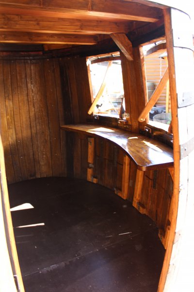 Wochen - Miete für Fass - Verkaufsanhänger Verkaufstheke Weinverkostungstand Verkaufstand