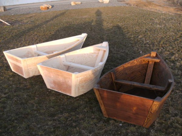 NORDIKA-23 Holzboot Designboot als Garten-Dekoration