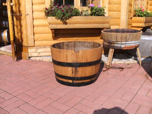 95 Liter Regentonne Blumenkübel Miniteich aus Whiskyfass abgeschliffenes Eichenfass Fassregentonne Holzfass