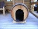 600L Fass - Hundehütte Fass fertig montiertes Hundehaus Hundeschlafplatz Tierhaus Fasshütte Fasslaube