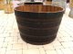 350 Liter gebrauchte Barrique-Eichenfasshälfte mit D.105cm,H.60cm als großer Pflanzkübel / Saunatauchbecken / Miniteich