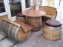 Fassbank-Sitzgarnitur - Kaiserstuhl 1 x Fasstisch + 2 x Fassbank + 2 x Fasshocker