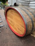 1250 Liter Eichenfasshälfte Durchmesser 205x135cm und Höhe 78cm.