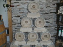 Pyramide aus 6 x 10L Eichenfass innen roh Böttcherware Schnapsfaß Eicehnholzfass Whyskifass Holzfass