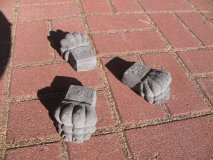 3-er Set Betonfüße - Klein als Untersetzer für Blumenkübel oder Regentonne