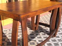 Office Fasstisch Bodega aus massivem Eichenholz mit original Fassdaubenfüßen