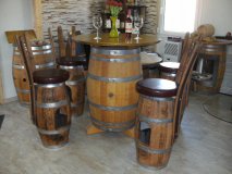 Fass - Barhocker HAVANNA-RL Stehtischhocker Fasshocker mit Rückenlehne aus original Eichenfassdauben