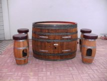 Fasskönigbar aus ovalem 1200L gebrauchtem Eichenfass mit Zwische