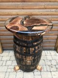 Einmaliges Einzelnstück 190 Liter Bourbon Whisky - Fasstisch mit D.80cm Kunst - Tischplatte Whiskyfass Eichenfass Sthetisch Bistrotisch Tisch