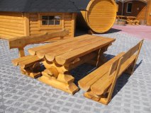 1,5m Sitzgarnitur 2M-RBSG-RL-B aus 20cm Rundbohlen massiv 2 x Bänke mit Rückenlehne + 1 Tisch alle Teile mit je 1,5m Länge