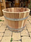 BKK50 ca. 50 Liter Blumenkübel aus neuem Kastanienholz Olivenbaum Fass Pflanzfass Holzfass Kastanienfass Pflanzkübel
