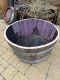 100 Liter Barrique dunkle Chateau - Eichenfasshälfte mit D.70cm,H.40cm Blumenkübel Eichenfass Holzfass Wasserfass Regentonne