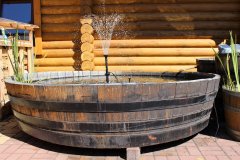 seltene 1200 Liter Eichenfasshälfte Durchmesser 230cm und Außen-Höhe 50cm, Innenhöhe 35cm.