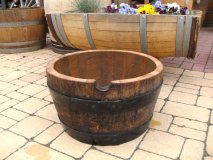 25-30L Liter runde Bierfasshälfte gebraucht aus original Bierfass Eichenfass